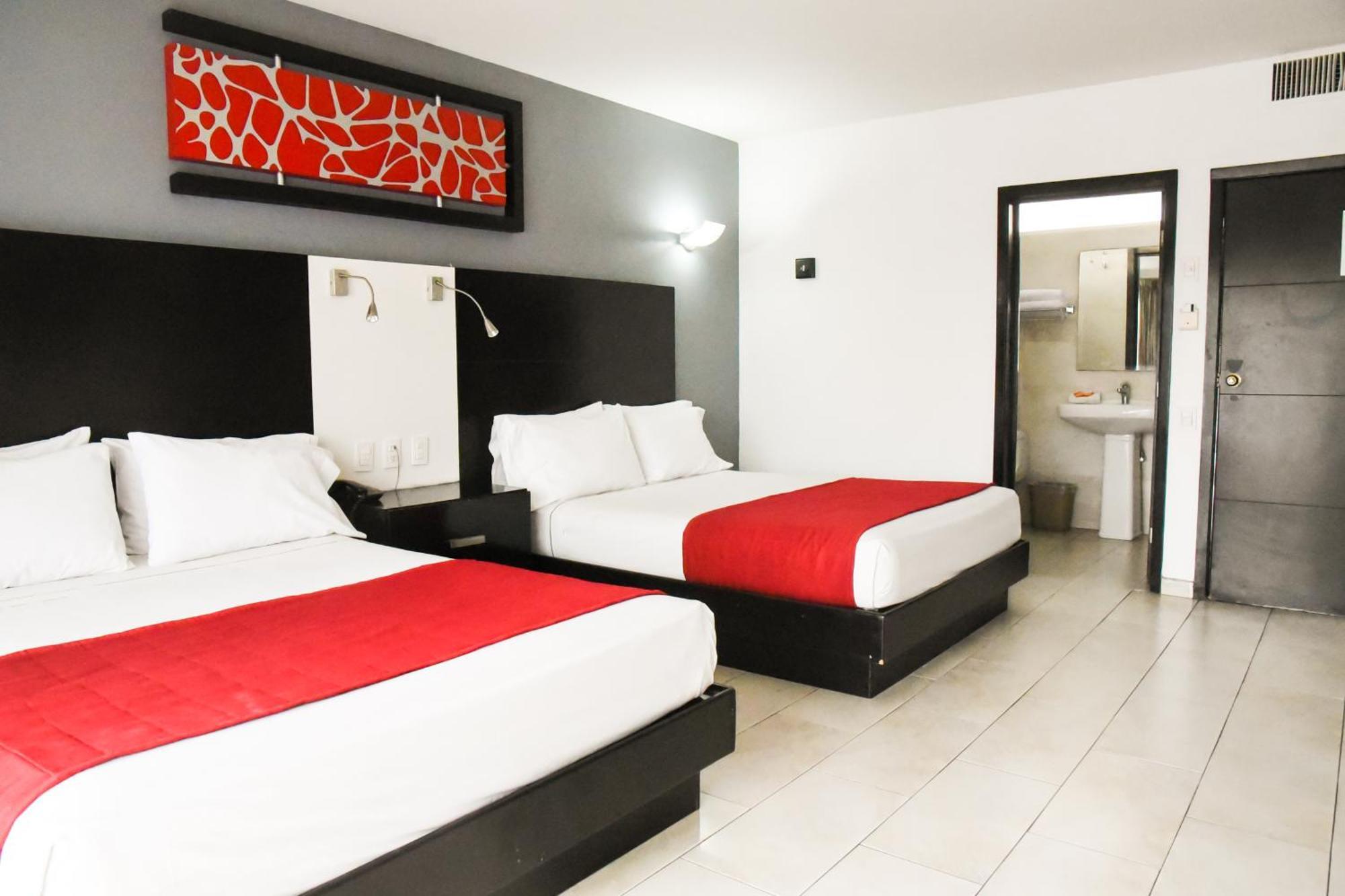 ספופן Hotel Expo Plaza Business And Family Guadalajara מראה חיצוני תמונה