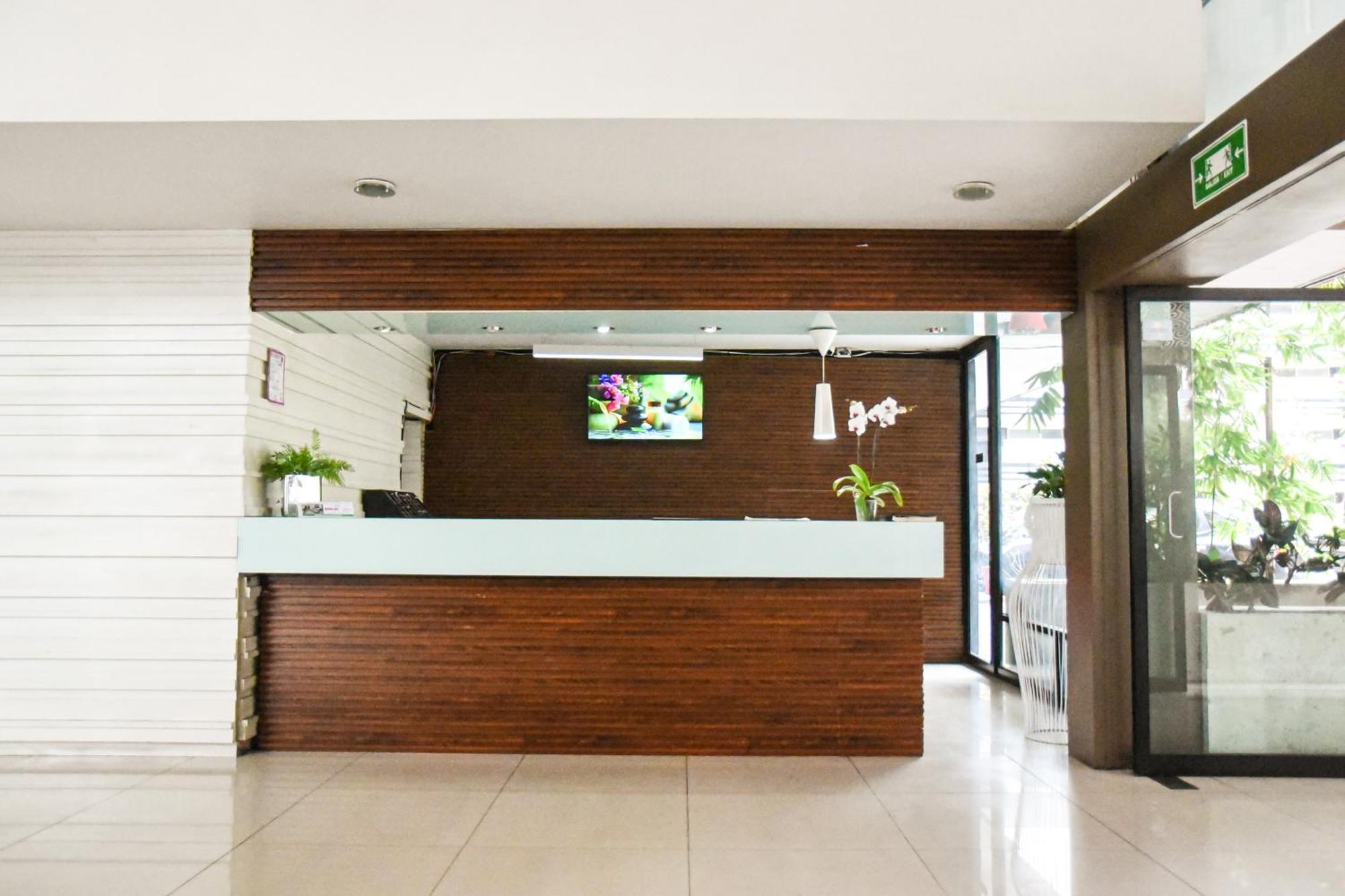 ספופן Hotel Expo Plaza Business And Family Guadalajara מראה חיצוני תמונה