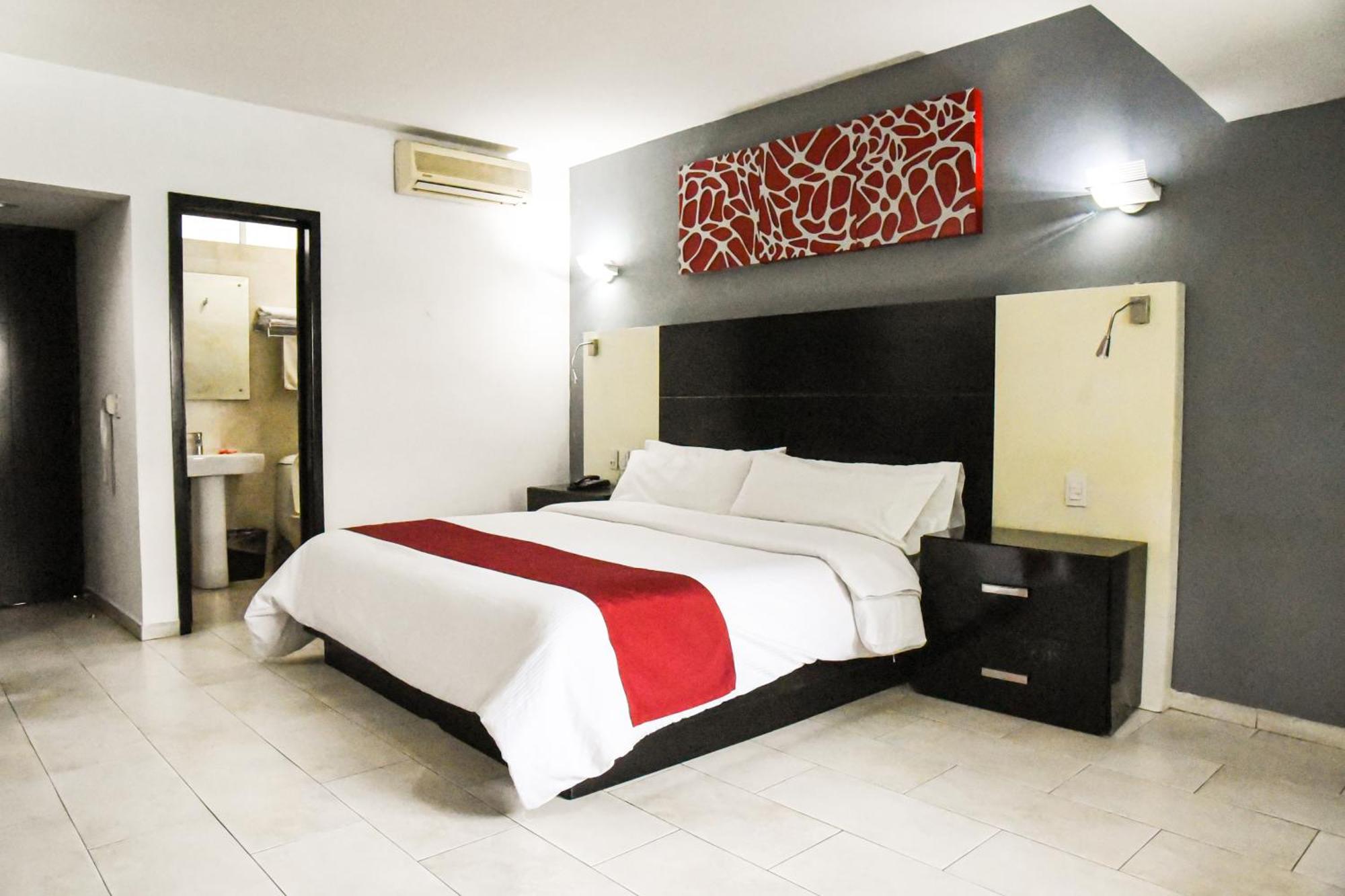ספופן Hotel Expo Plaza Business And Family Guadalajara מראה חיצוני תמונה